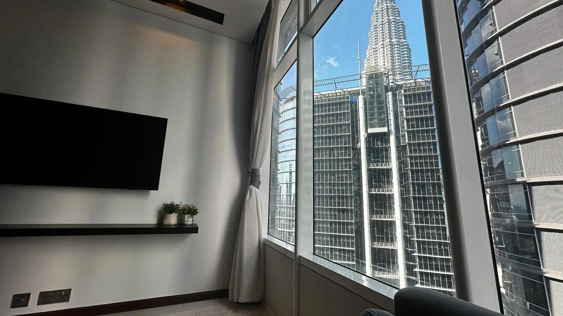 Deluxe Apartment Across Klcc Kuala Lumpur Malezja
